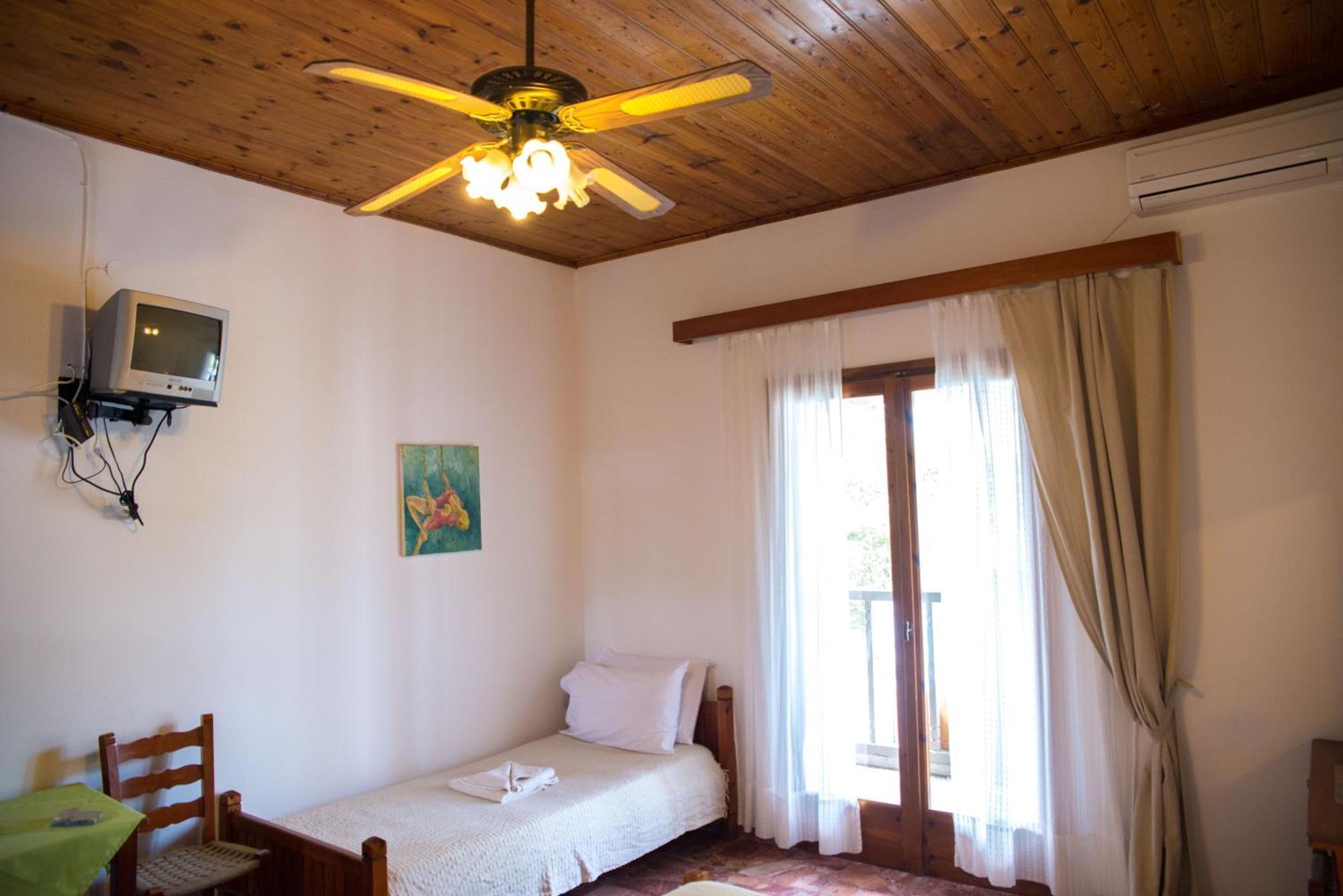 Olga Studios Áfissos Pokoj fotografie